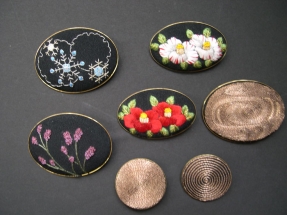 brooch-001