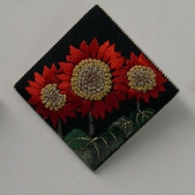 brooch-002